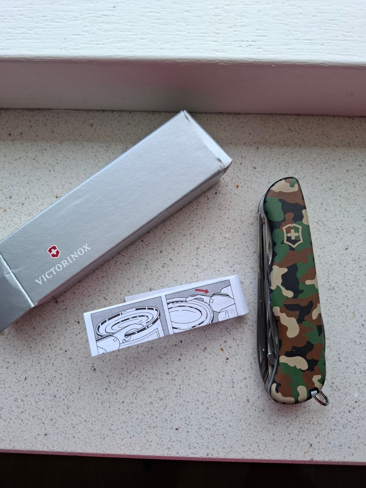 Victorinox Outrider Camo mes zakmes, Ophalen of Verzenden, Nieuw