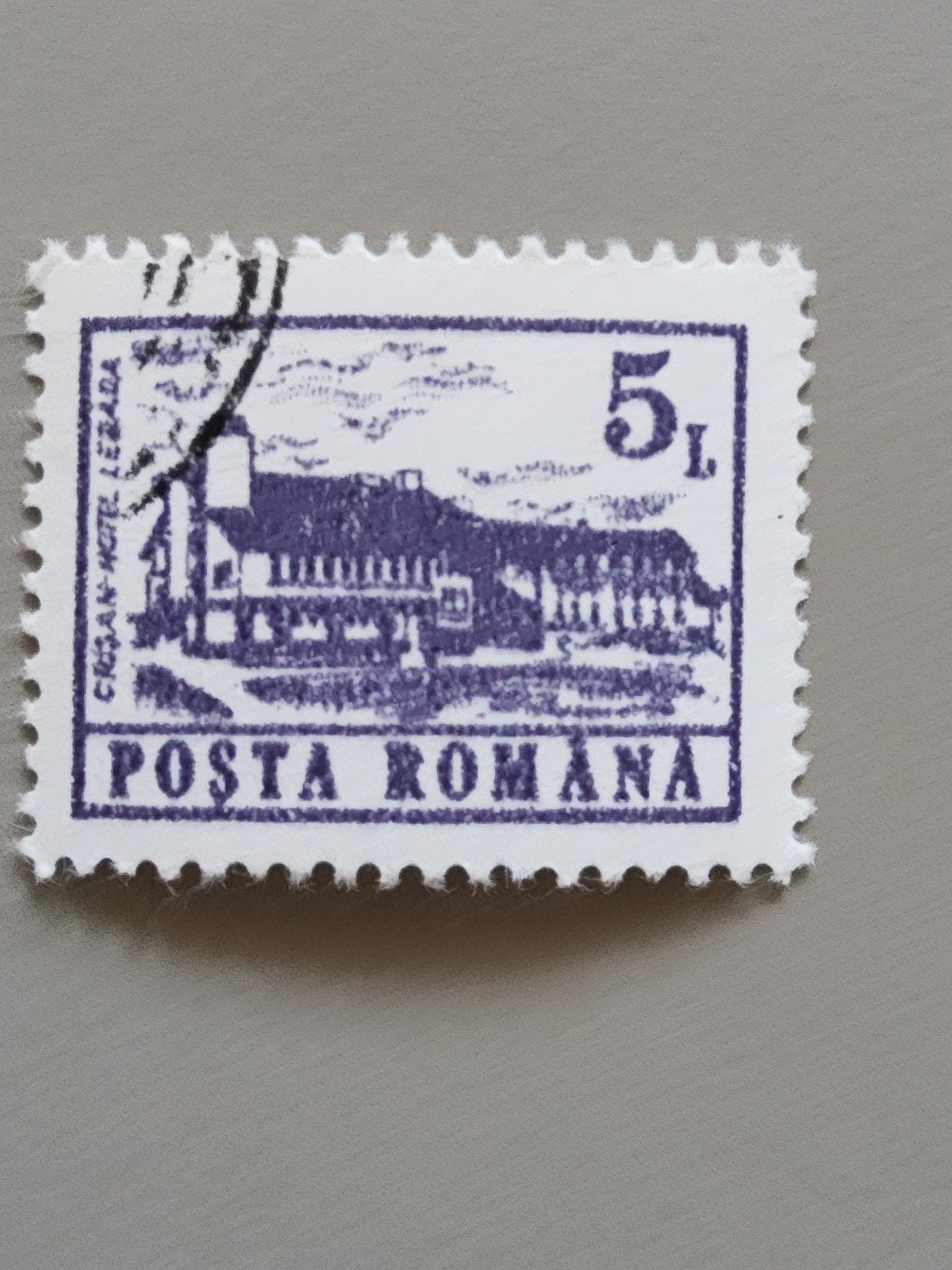 Roemeense postzegel 5L Posta Romana gestempeld, Postzegels en Munten, Verzenden