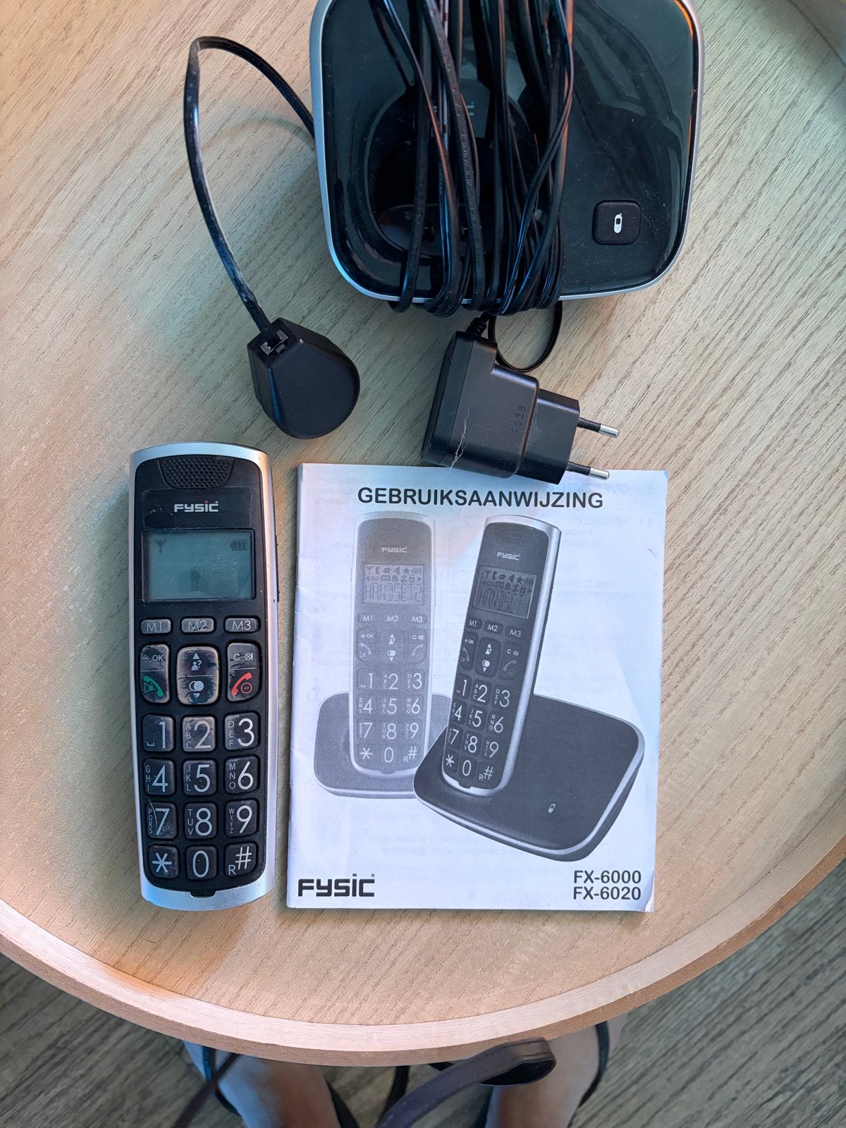 Fysic FX-6000/FX-6020 DECT telefoon met grote toetsen, Telecommunicatie, Ophalen, Gebruikt, 1 handset