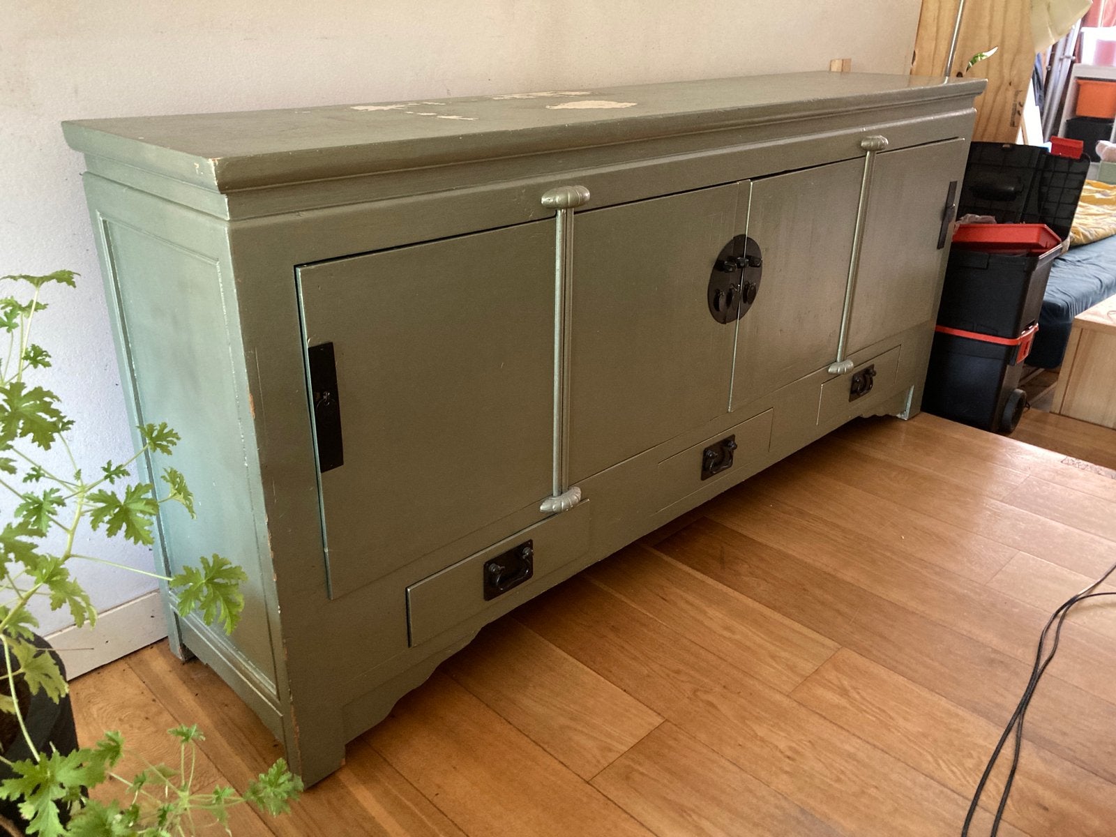 Dressoir hout metallic, Huis en Inrichting, Kasten | Dressoirs, Ophalen, Gebruikt, Met deur(en), 150 tot 200 cm