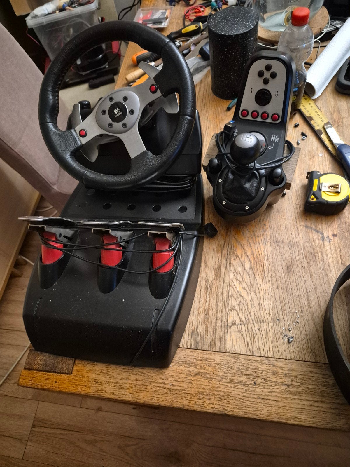Logitech Racestuur G27 met versnellingsbak en pedalen, Ophalen of Verzenden
