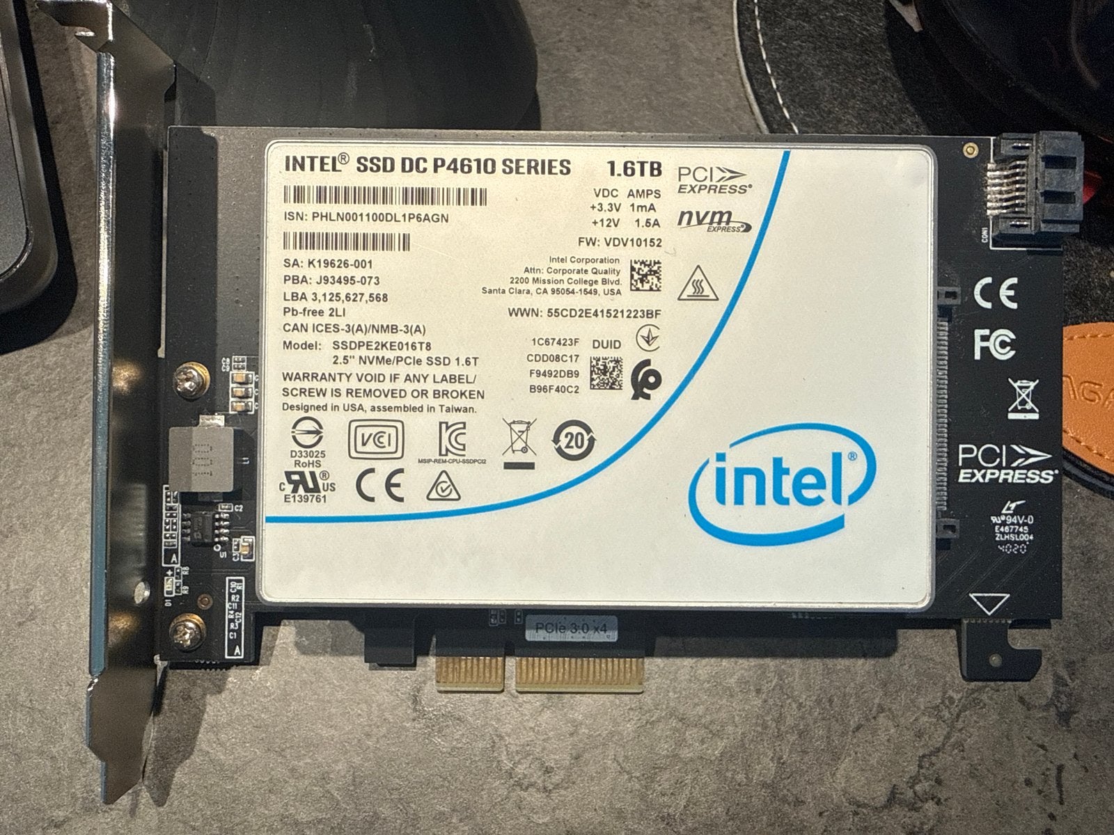 Intel SSD DC P4610 Series 1.6TB PCIe NVMe SSD, Computers en Software, Harde schijven, Intern, Gebruikt, SSD, Ophalen of Verzenden