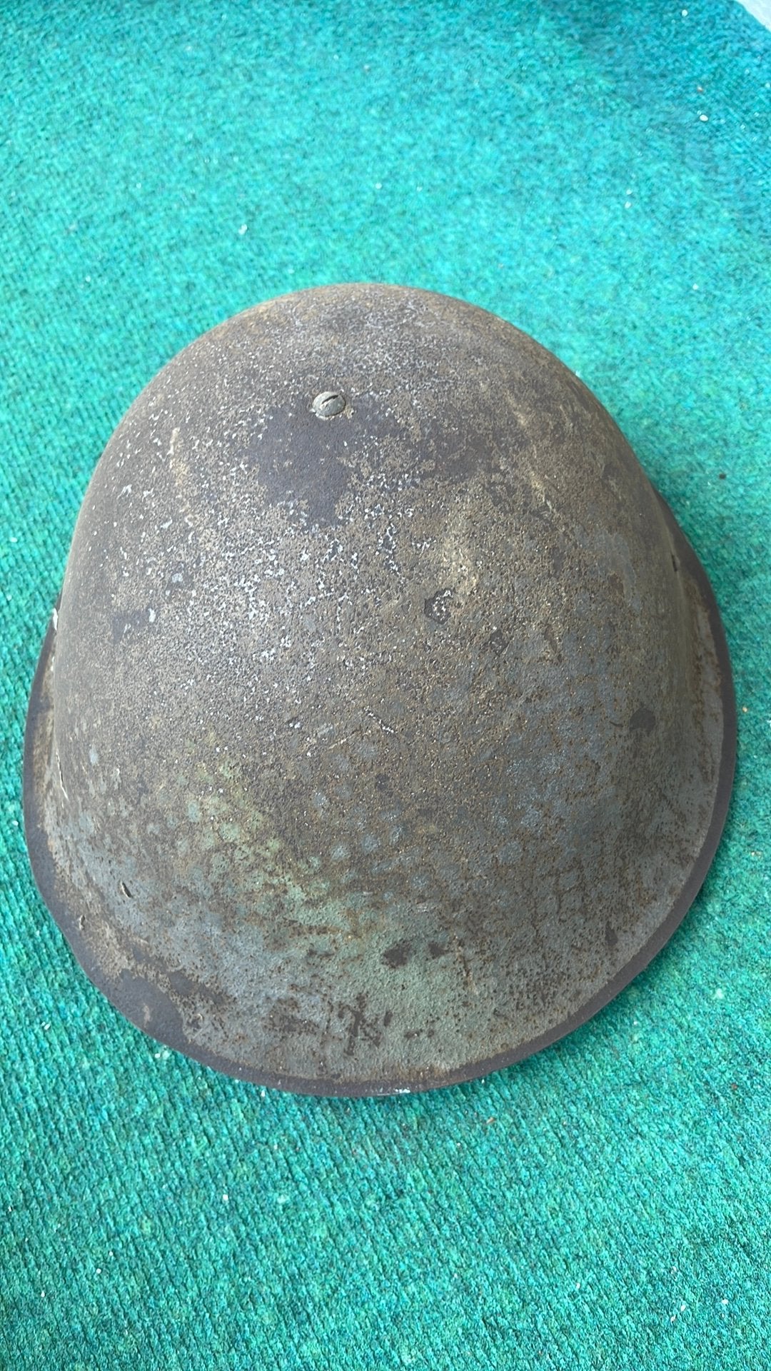 Engelse helm tweede wereldoorlog, Verzamelen, Militaria | Tweede Wereldoorlog, Ophalen of Verzenden, Landmacht, Engeland, Helm of Baret