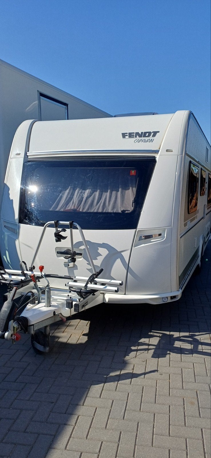 Fendt Saphir 495 uit 2016 Ruime en complete caravan, Rondzit, Frans bed, Bedrijf, 4 tot 5 meter