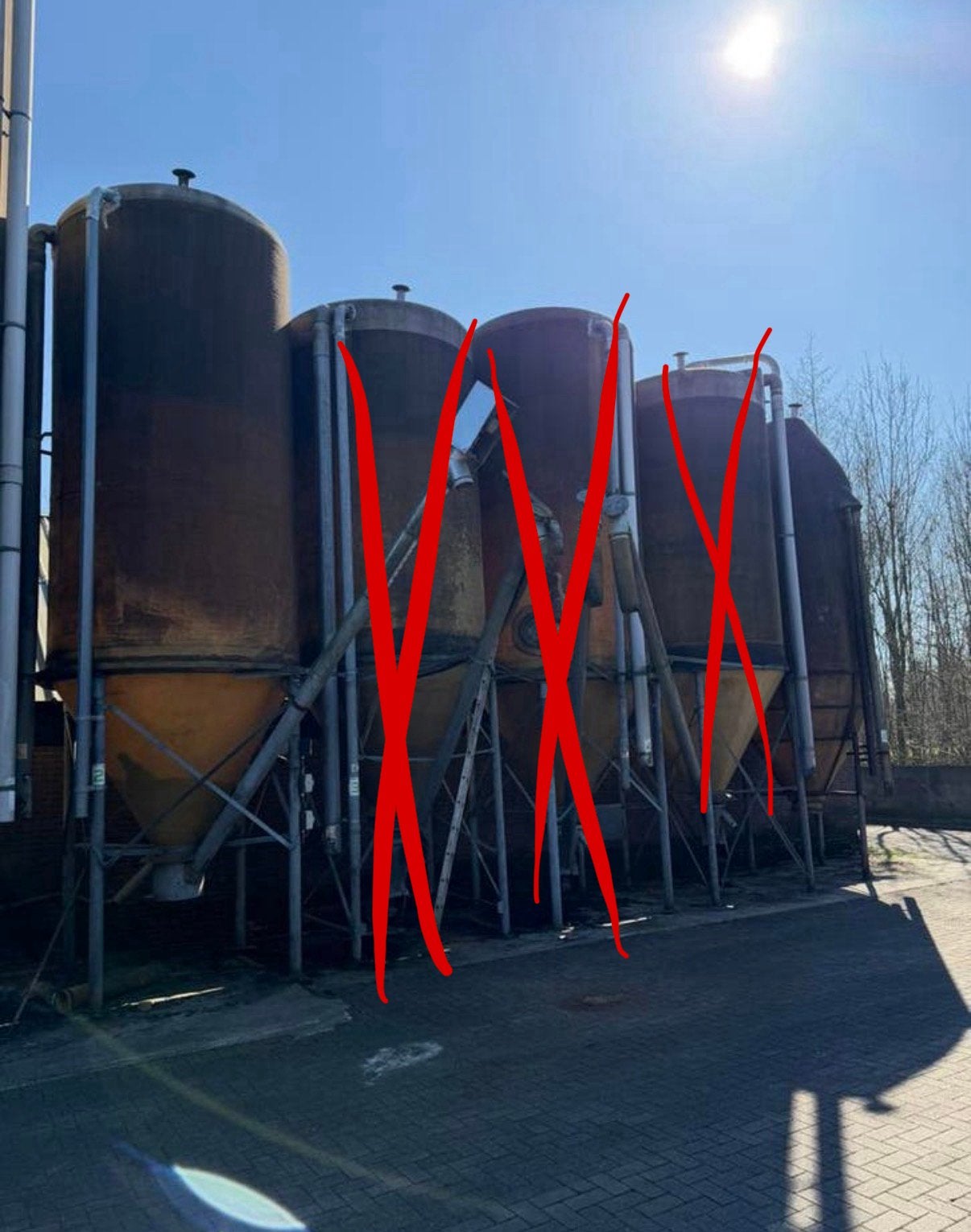 Silo’s voor brok met vijzel 6 en 11 ton