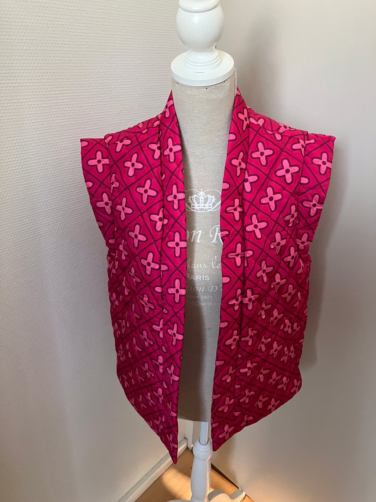 Nieuw=roze bewerkte bodywarmer=Only/L, Ophalen of Verzenden, Nieuw, Maat 42/44 (L), Roze
