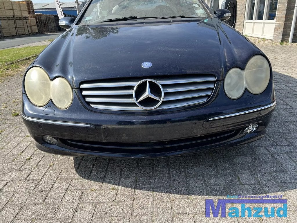 MERCEDES CLK W209 K359 BLAUW voorbumper 2003-2010, Gebruikt, Mercedes-Benz AG, Voor, Mercedes-Benz