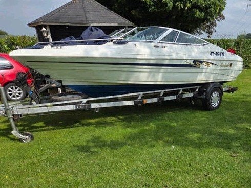 Mariah SHABAH 182 met Mercruiser 140 PK en trailer, Watersport en Boten, Ophalen