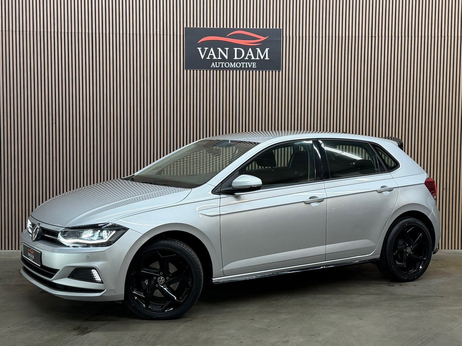 Volkswagen Polo 1.6 TDI R-Line 2021 DSG LED CLIMA CAR-PLAY, Auto's, Volkswagen, Automatische klimaatregeling, Gebruikt, Bedrijf