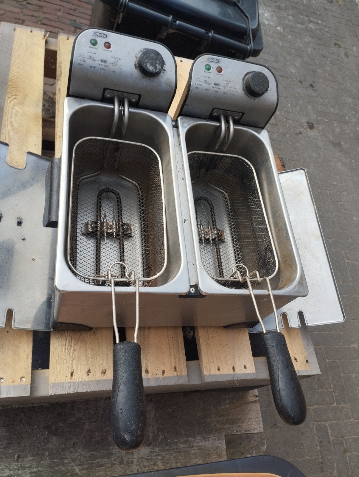 Quigg dubbele frituurpan, Witgoed en Apparatuur, 3 tot 4 liter, Ophalen, Gebruikt, Duo-friteuse