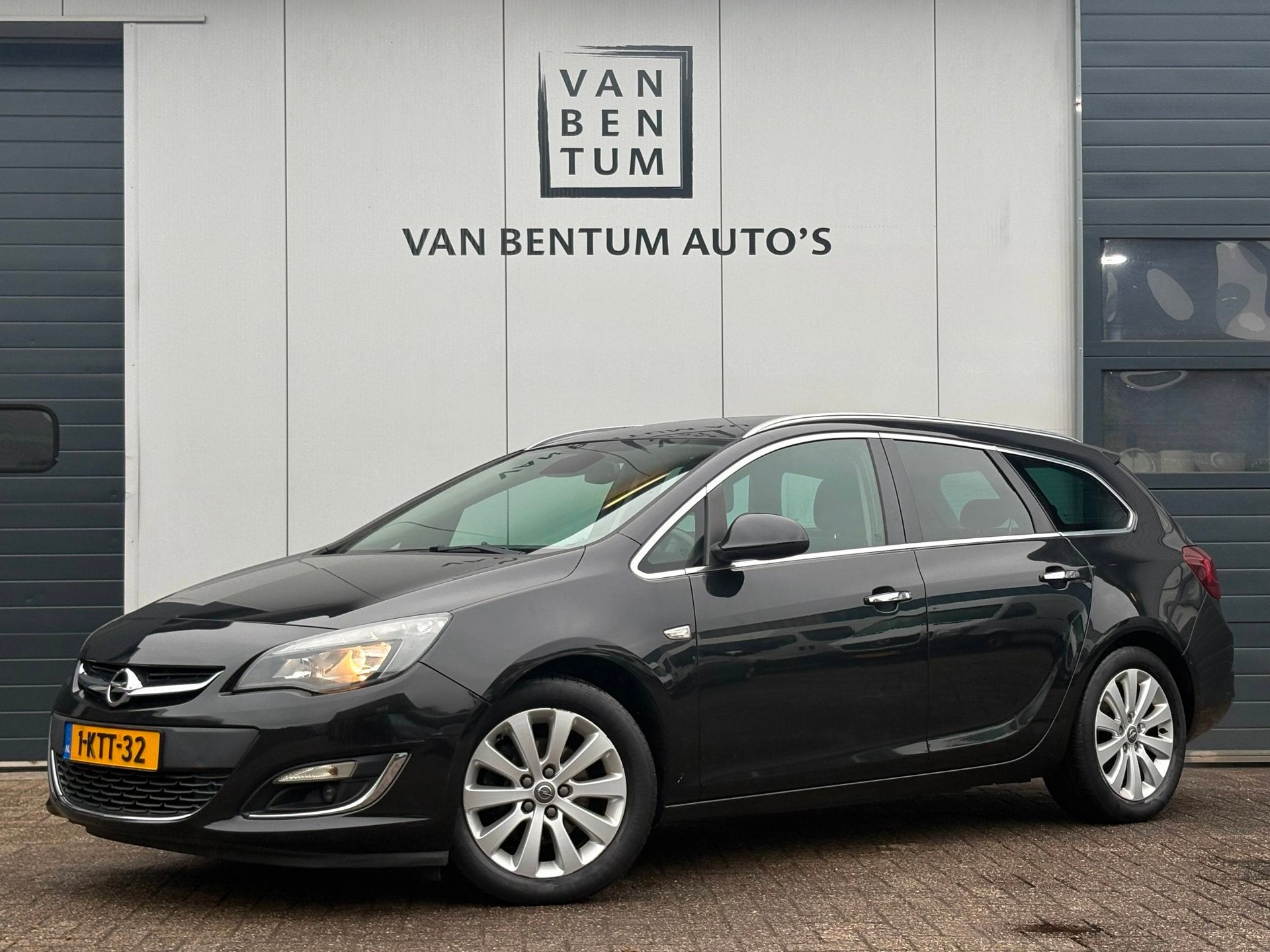 Opel Astra Sports Tourer 1.7CDTi 131pk S/S Cosmo Sport Navi, Auto's, Voorwielaandrijving, Euro 5, Stof, Gebruikt
