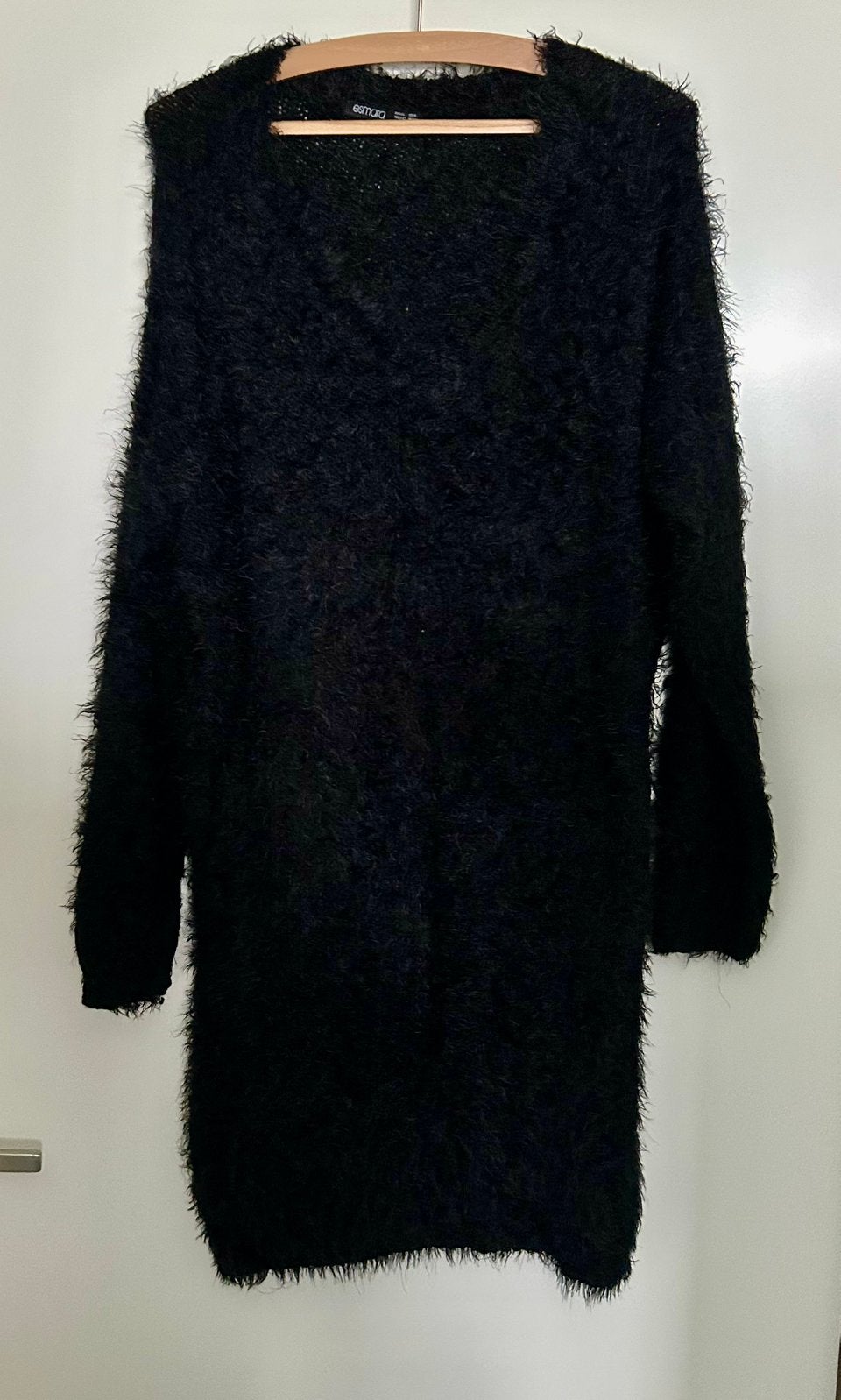 Lange Zwarte Fluffy Trui maat 42/44, Ophalen of Verzenden, Zo goed als nieuw, Maat 46/48 (XL) of groter, Zwart