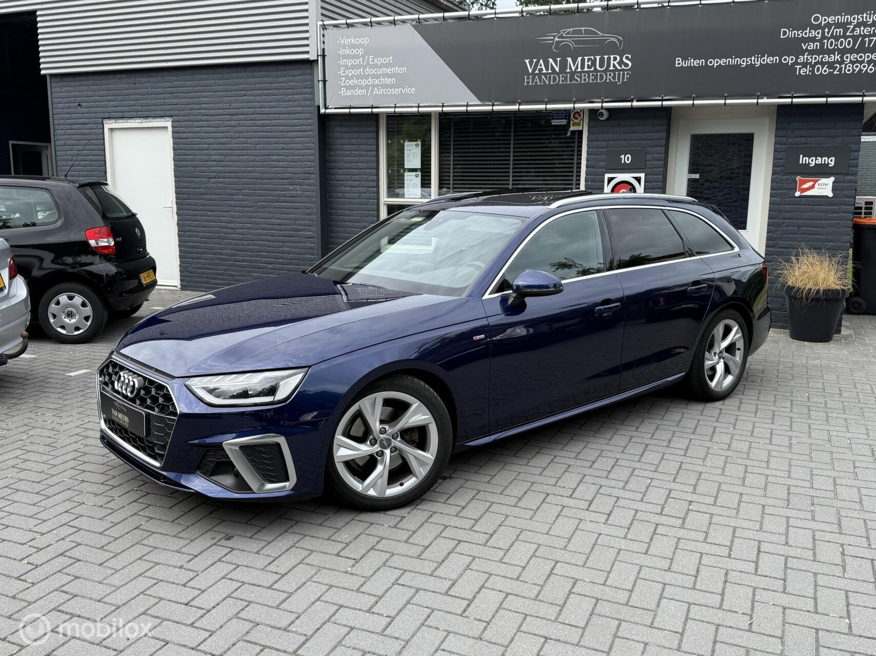 Audi A4 Avant 35 TFSI Launch edition Sport, S-line Automaat,, Gebruikt, 4 cilinders, Blauw, A4