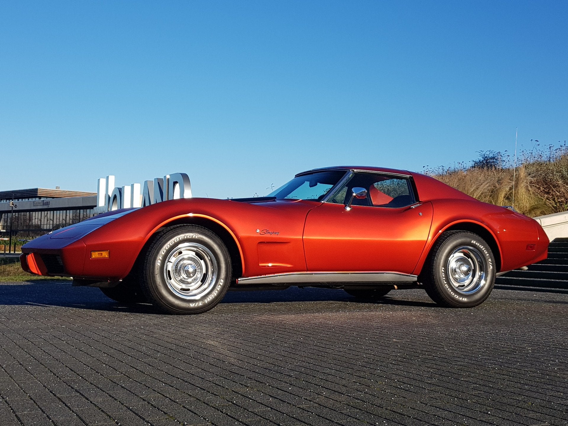 Chevrolet Corvette STINGRAY C3 COUPE V8 AUTOMAAT GEHEEL GERE, foto 2