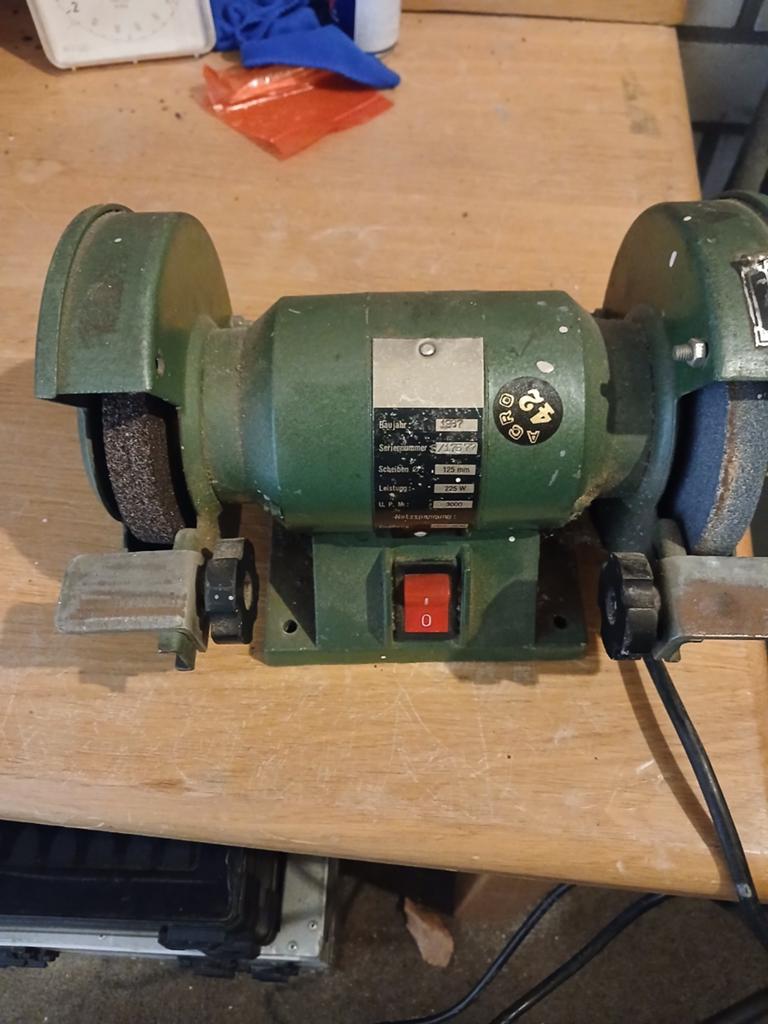 Kleine slijpmachine, Ophalen of Verzenden, Minder dan 700 watt, Werkbankslijpmachine