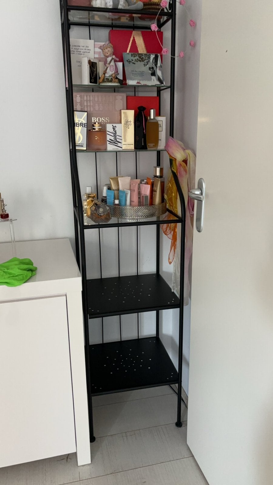 Ikea badkamer wandkast of boekenkast, Ophalen, Zo goed als nieuw