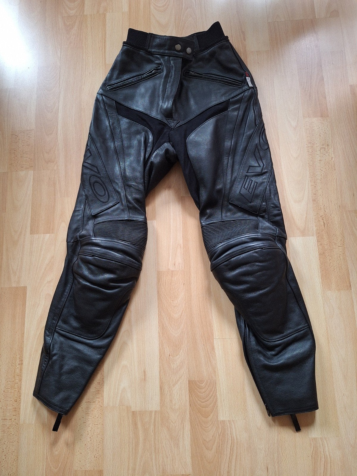 Evolution leren motorbroek dames maat 36 zwart, Evolution, Ophalen of Verzenden, Broek | textiel, Dames
