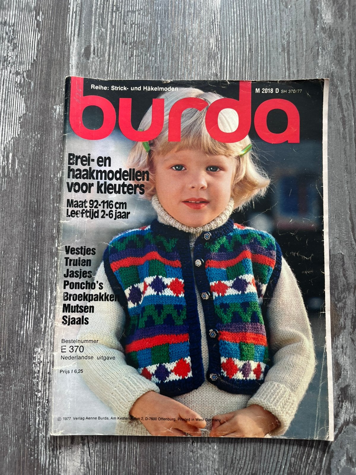 Burda brei- en haakmodellen voor kleuters (1977), Ophalen of Verzenden, Zo goed als nieuw, Breien, Patroon of Boek