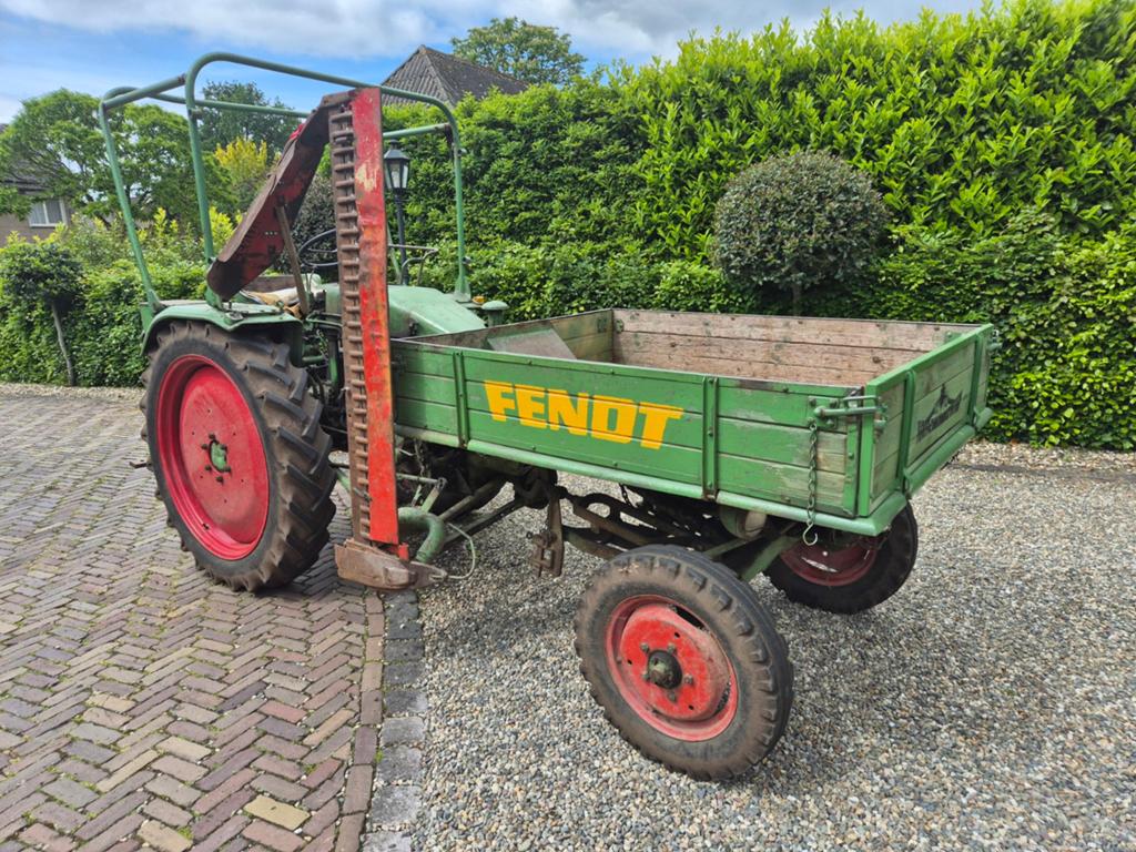 Fendt Gt230 werktuigendrager met, maaibalk en tussenasframe, Ophalen, Gebruikt, 5000 tot 7500, Tot 80 Pk