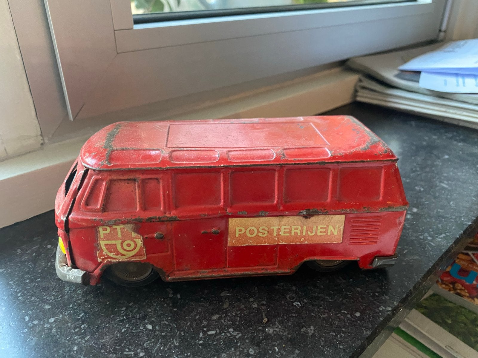 Vintage PTT Postwagen Speelgoedbus - Rood Blik, Antiek en Kunst, Ophalen of Verzenden