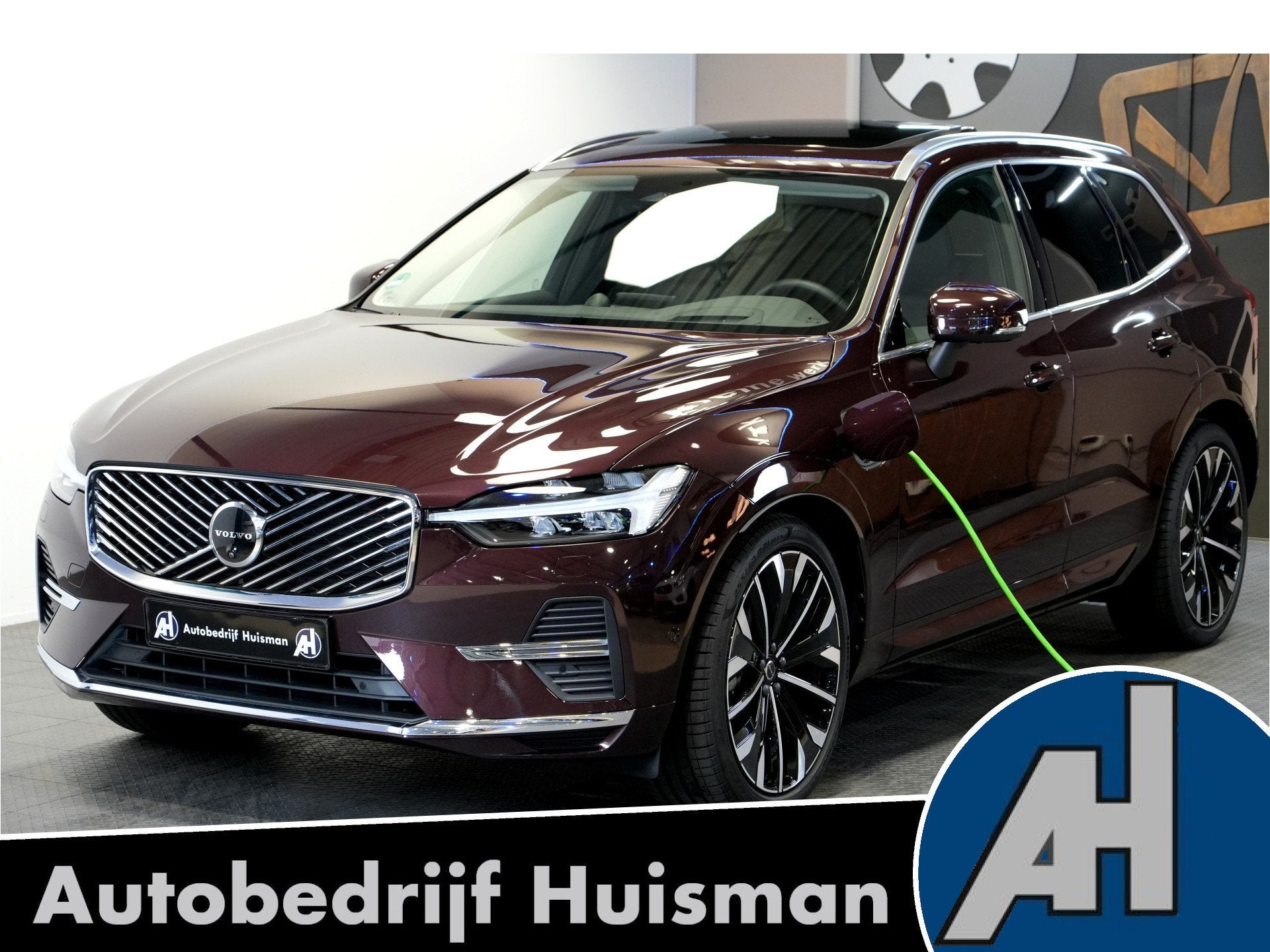 Volvo XC60 2.0 T6 AWD 335kW/399pk Aut8 Recharge Ultra Bright, Automaat, Adaptive Cruise Control, Gebruikt, 1969 cc
