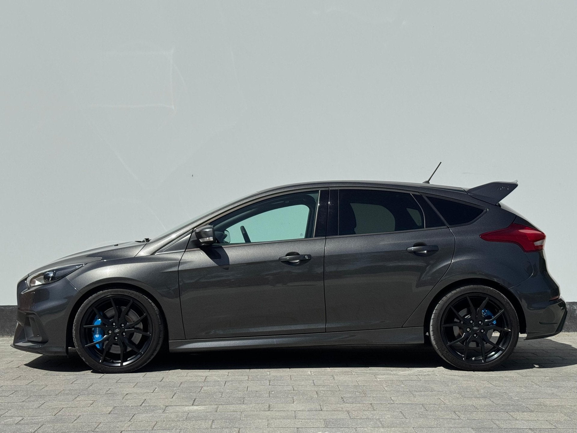 Ford Focus 2.3 350PK RS AWD | Recaro Seats | Xenon Verlichti, Gebruikt, 4 cilinders, Leder en Stof, 2300 cc