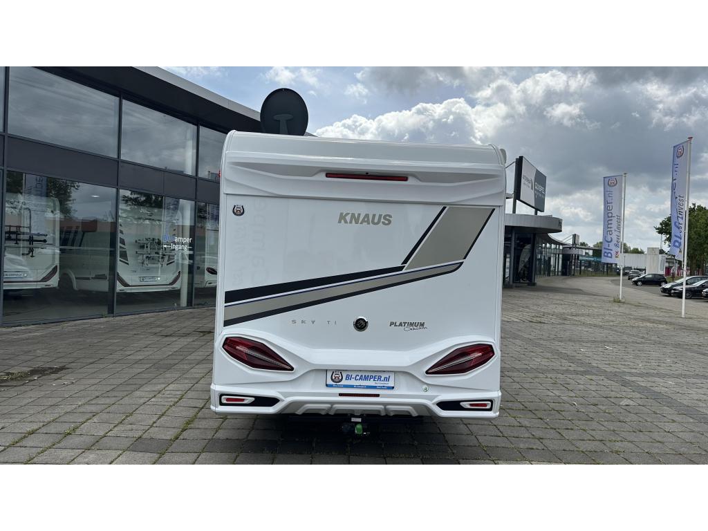 Knaus Sky TI 650 MEG Dakairco-Trekhaak-Autom., Caravans en Kamperen, Campers, Chemisch toilet, Ringverwarming, Fiat, Tot en met 2