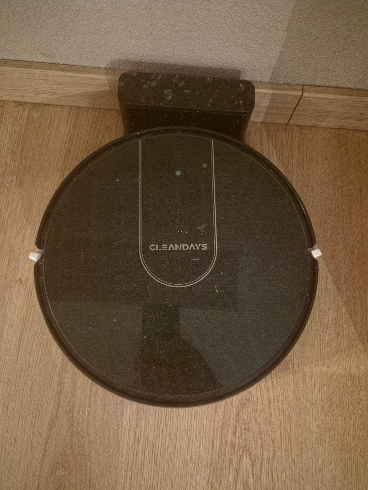 Robotstofzuiger in goede staat met extra onderdelen, Ophalen of Verzenden, Zo goed als nieuw, Robotstofzuiger, Reservoir