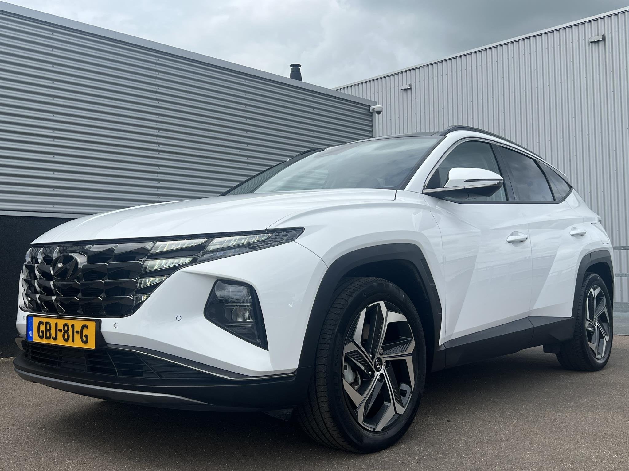 Hyundai Tucson 1.6 T-GDI PHEV Premium Edition Sky 4WD 4WD Sc, Auto's, Automaat, 1350 kg, Gebruikt, Euro 6
