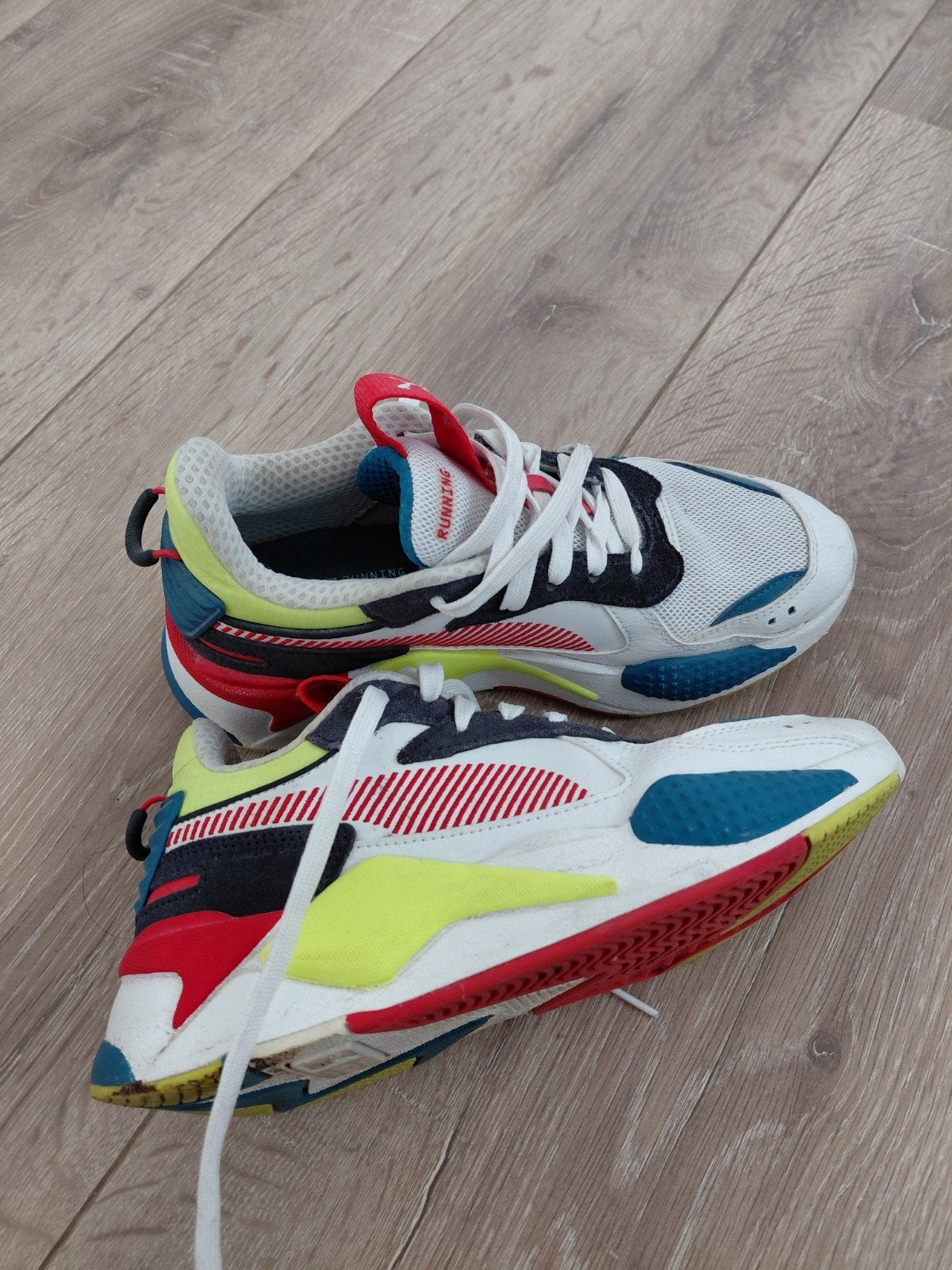 Gekleurde sneakers x Puma, Puma, Wit, Ophalen of Verzenden, Sneakers of Gympen