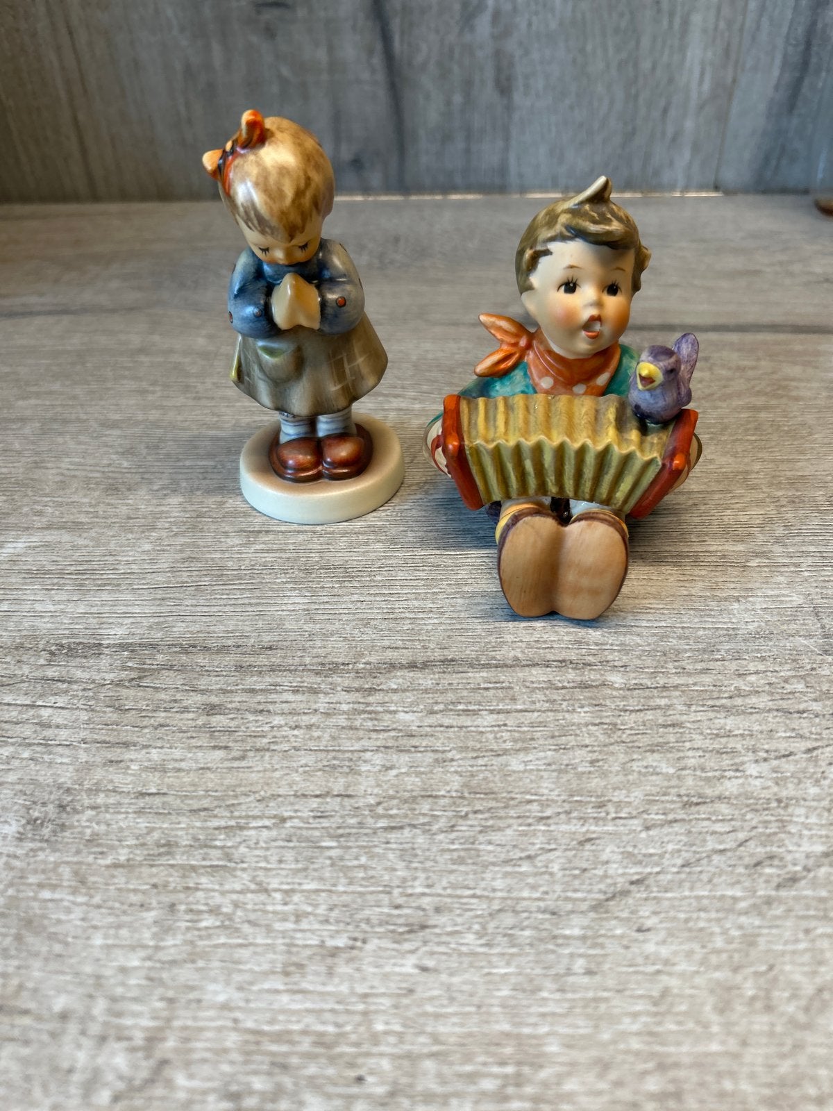 Twee Goebel Hummel beeldjes - Vintage, Ophalen of Verzenden, Zo goed als nieuw, Hummel