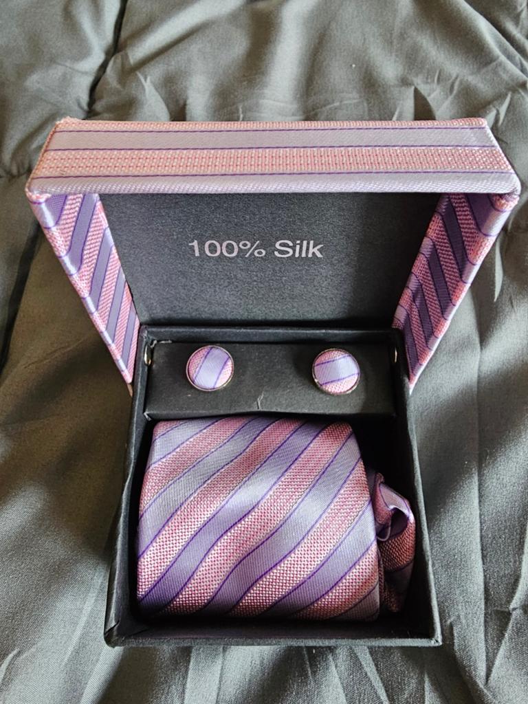 Zijden stropdas en manchetknopen set - Nieuw, Kleding | Heren, Stropdassen, Onbekend, Paars, Nieuw, Ophalen of Verzenden