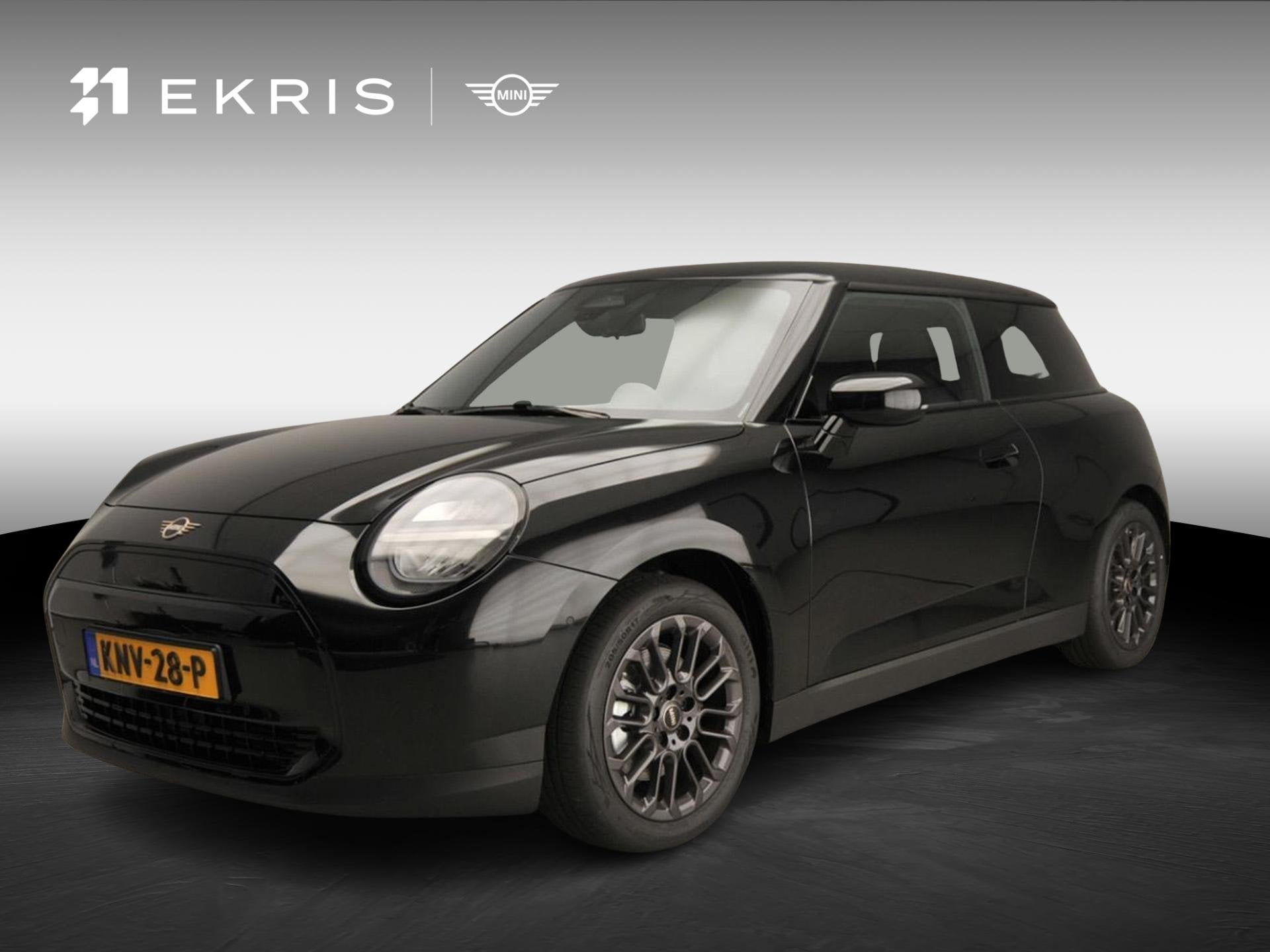 MINI 3-Deurs Cooper E Blackyard 40.7 kWh Head-Up | Getint Gl, Auto's, Mini, Stof, 41 kWh, Met garantie (alle), 4 stoelen
