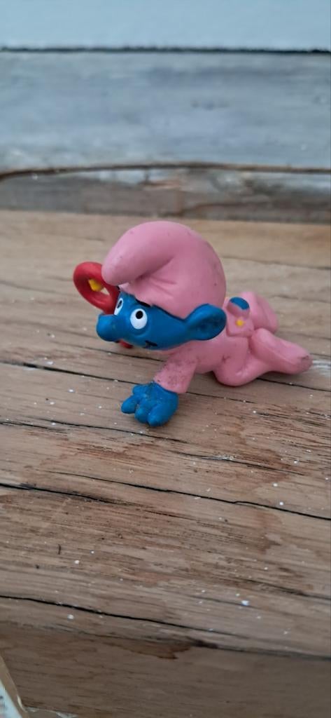 Roze Babysmurf 1984 - Vintage Smurfen Figuurtje, Verzamelen, Smurfen, Ophalen of Verzenden, Gebruikt, Babysmurf, Poppetje, Figuurtje of Knuffel