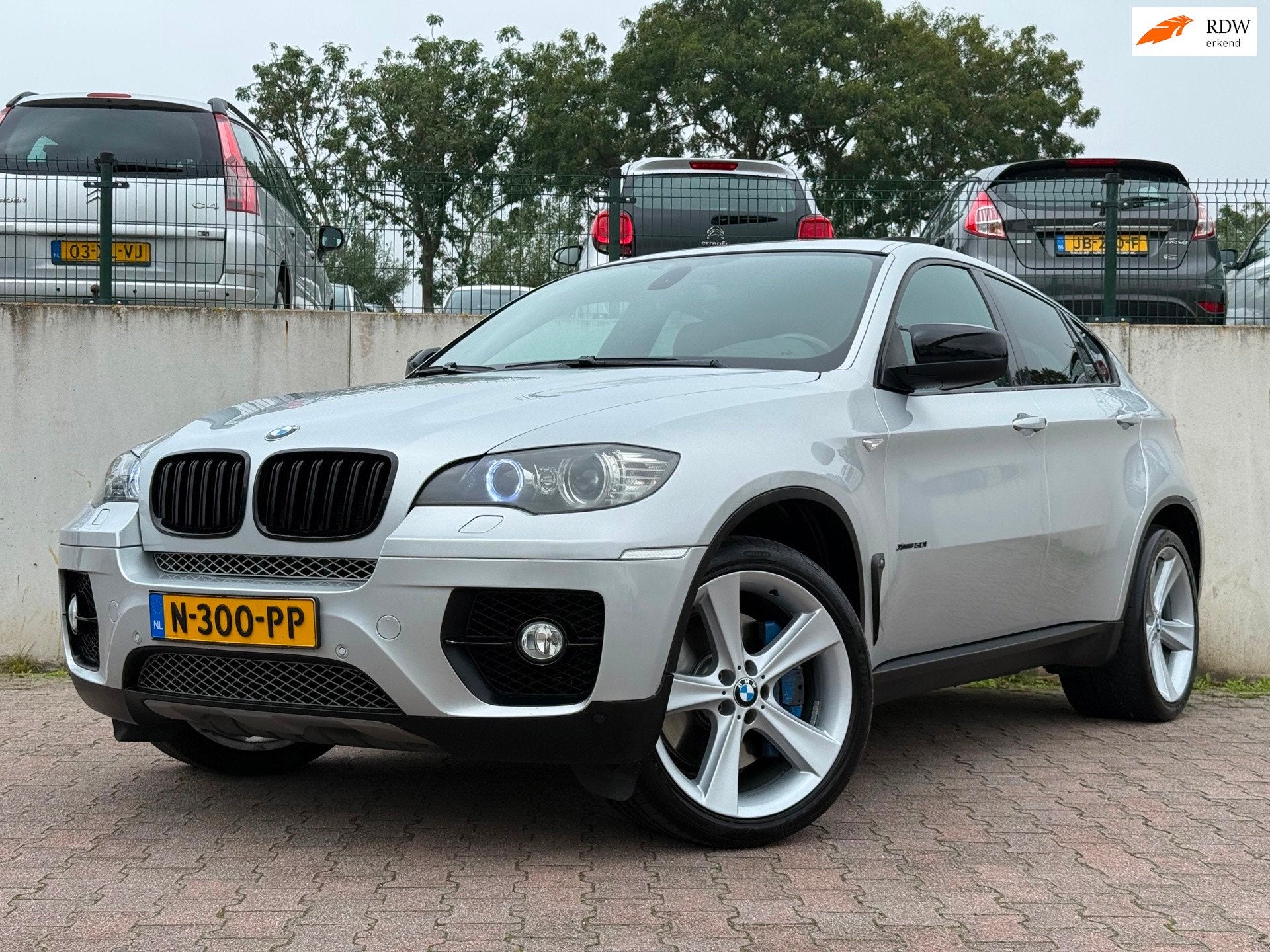 BMW X6 XDrive50i M/V8/408 PK/OPENDAK/LEDER/VIRTUAL/PDC/CAMER, Auto's, Automaat, Dealer onderhouden, 8 cilinders, Vierwielaandrijving