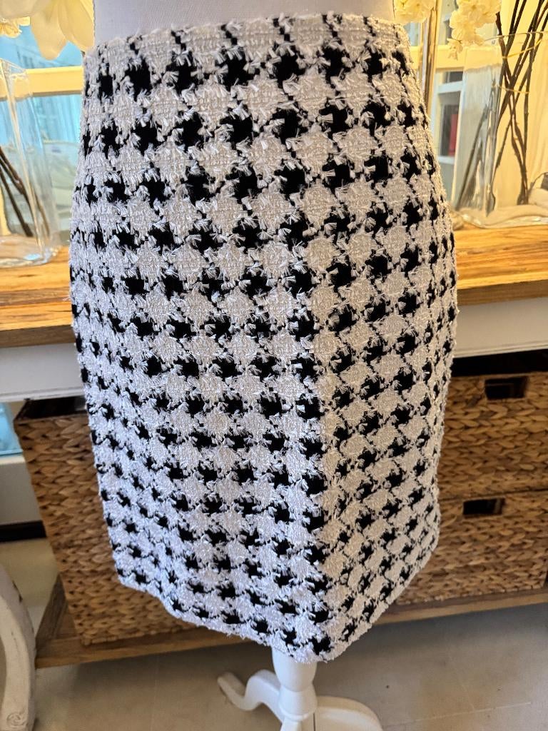 Chique, Witte rok Escada 40/M, ZGAN., Kleding | Dames, Rokken, Maat 38/40 (M), Verzenden, Wit, Nieuw
