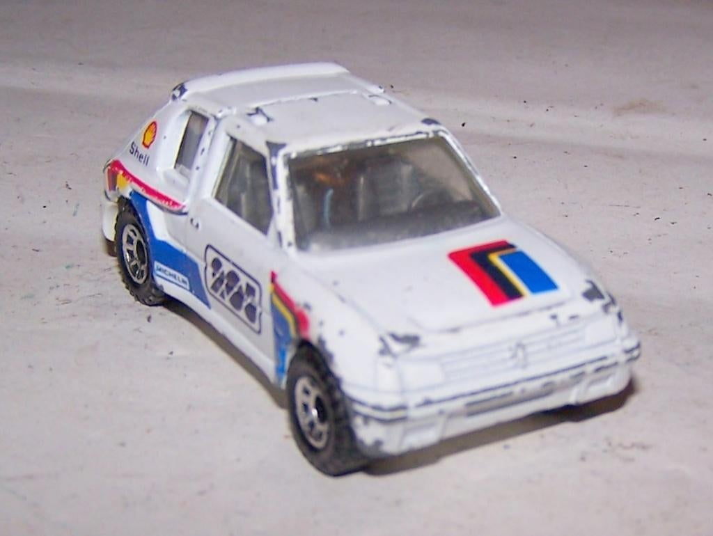 Matchbox Peugeot 205 Turbo 16. 1/55. 1986., Hobby en Vrije tijd, Modelauto's | 1:50, Ophalen of Verzenden, Gebruikt, Auto, Matchbox