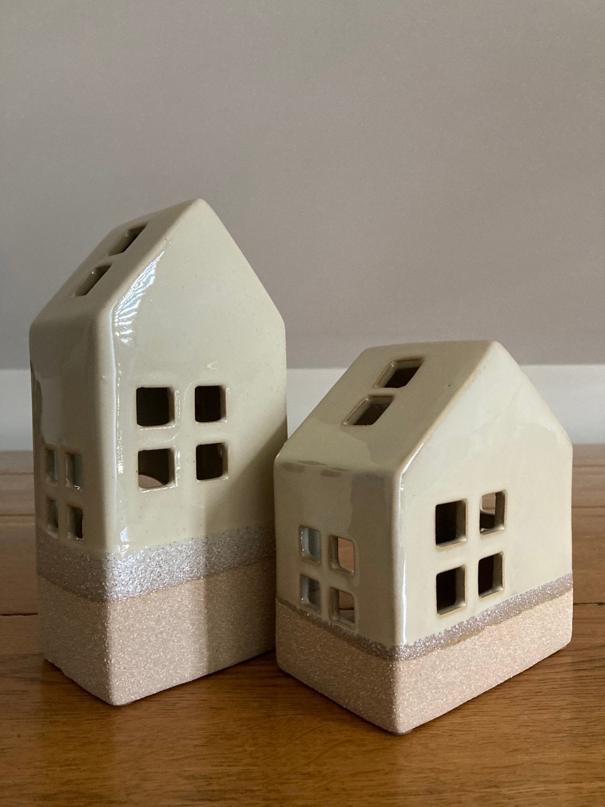 Keramiek Huisjes., Ophalen, Zo goed als nieuw, Beige, Steen/keramiek