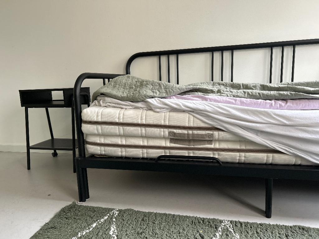 IKEA fyresdall bed logeerbed slaapbank serskog nachtkastje, Ophalen, Eenpersoons, Zwart, Zo goed als nieuw