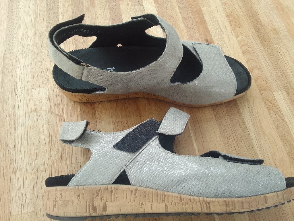 Durea sandalen/schoenen 8 of 42, Kleding | Dames, Ophalen of Verzenden, Zo goed als nieuw, Sandalen of Muiltjes