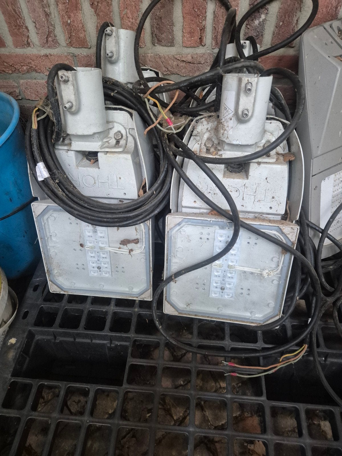 Set  4 x Thorn 1 x Philips  Indal LED paaltop + opschuif, Ophalen, Led-lamp