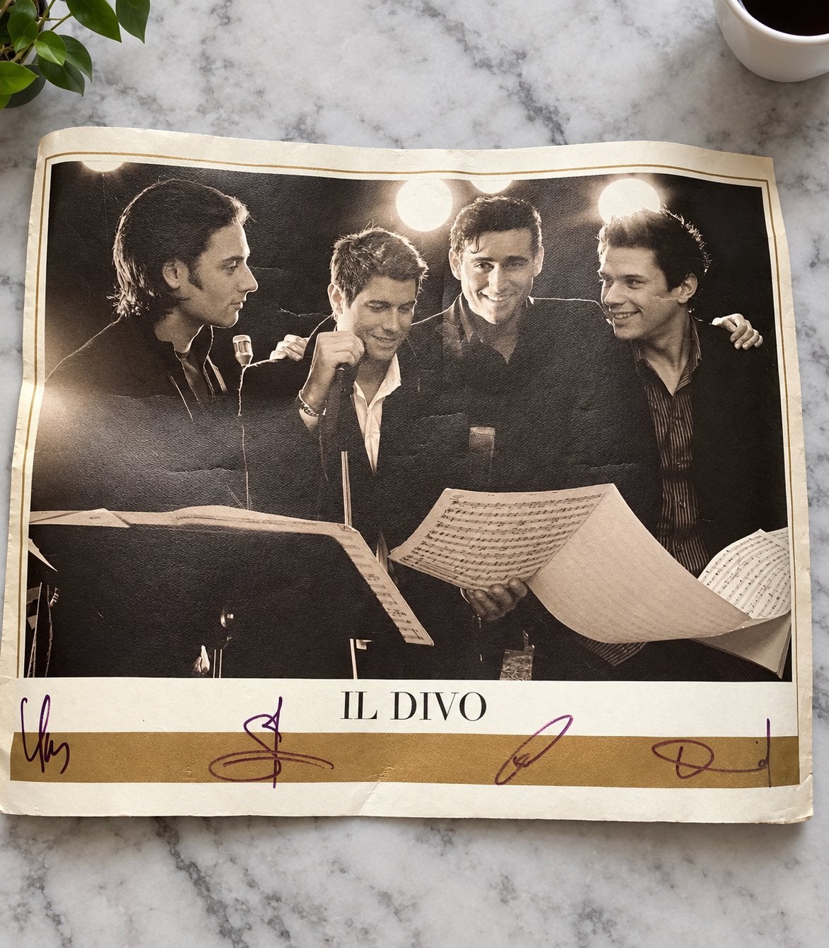Gesigneerde Il Divo foto/poster, Verzamelen, Ophalen of Verzenden, Gebruikt, Foto of Kaart, Gesigneerd