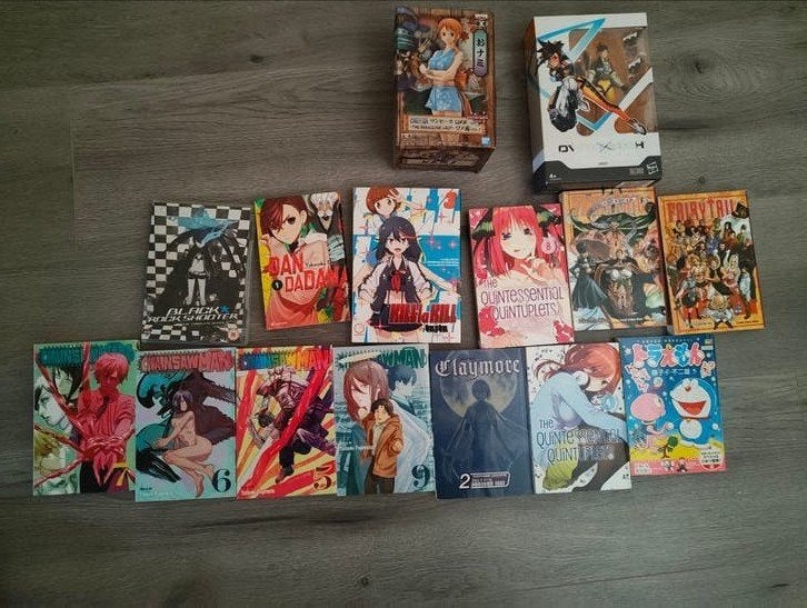 Manga collectie met figuren en dvd, Boeken, Ophalen