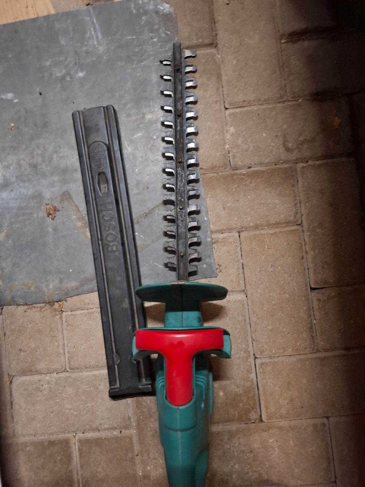 makita heggenschaar, en een Bosch heggeschaar., Tuin en Terras, Ophalen