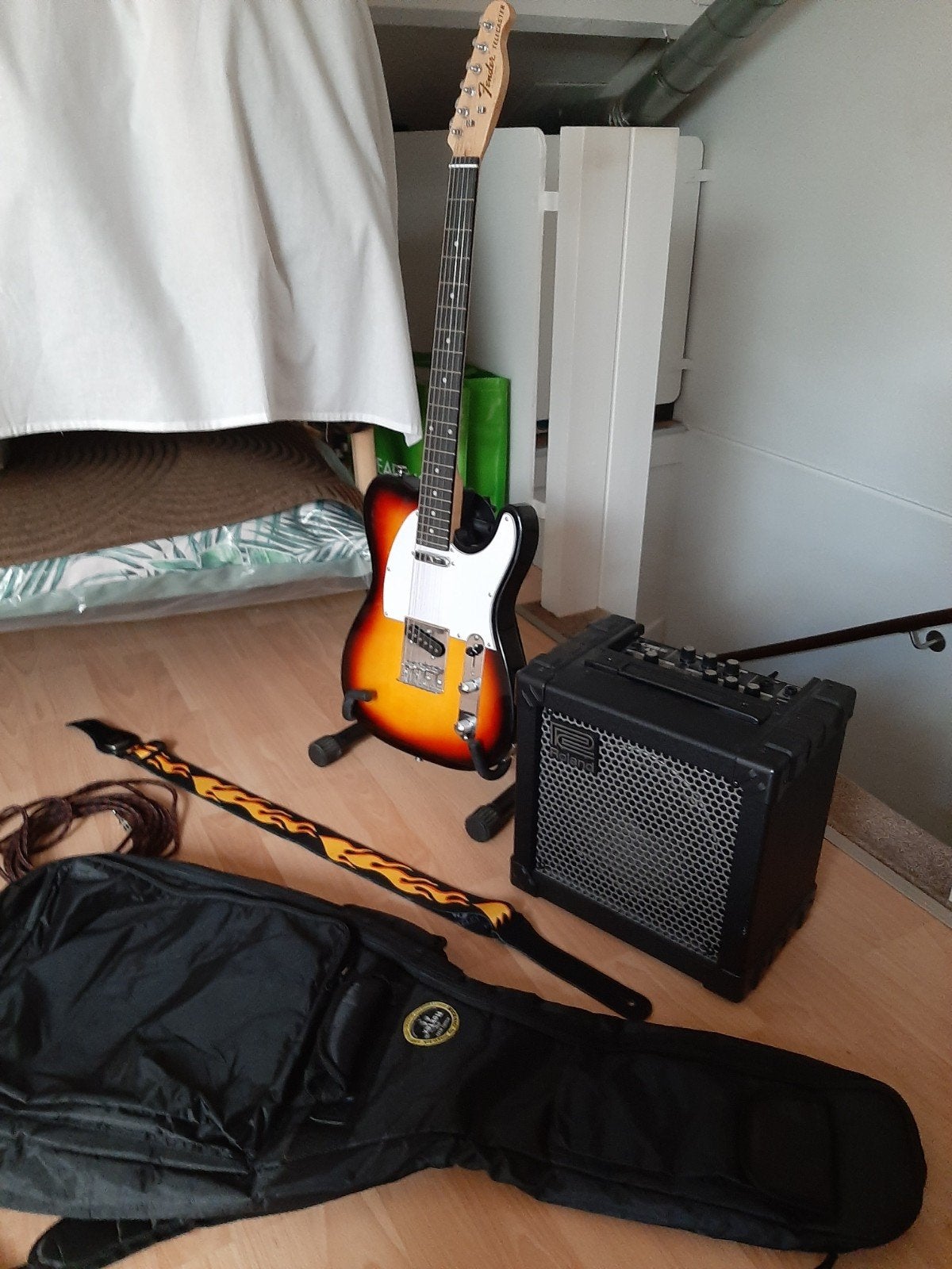 Schitterende elektrische gitaar set, Ophalen, Solid body, Overige merken