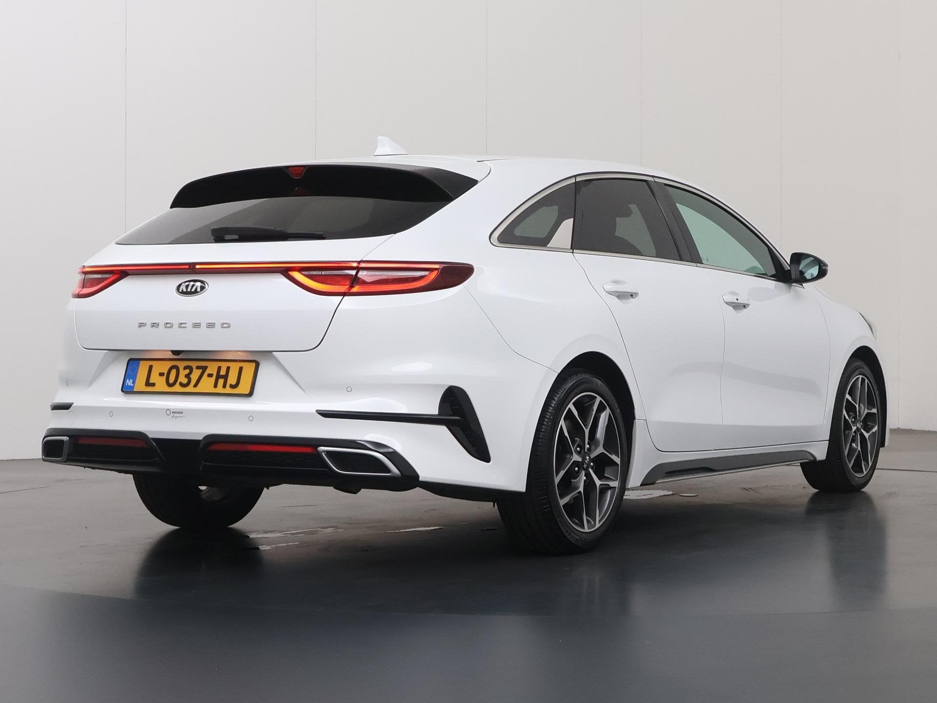 Kia ProCeed 1.5 T-GDI GT-Line | Stoel/Stuurwielverwarming |, Auto's, Voorwielaandrijving, Stof, Gebruikt, 4 cilinders