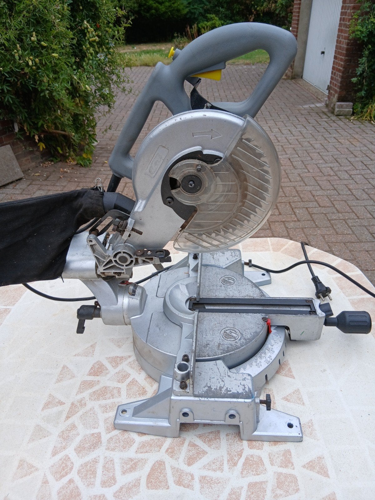 Kinzo Afkortzaag, Doe-het-zelf en Verbouw, Gereedschap | Zaagmachines, Ophalen, Cirkelzaag, Kinzo, 30 tot 70 mm