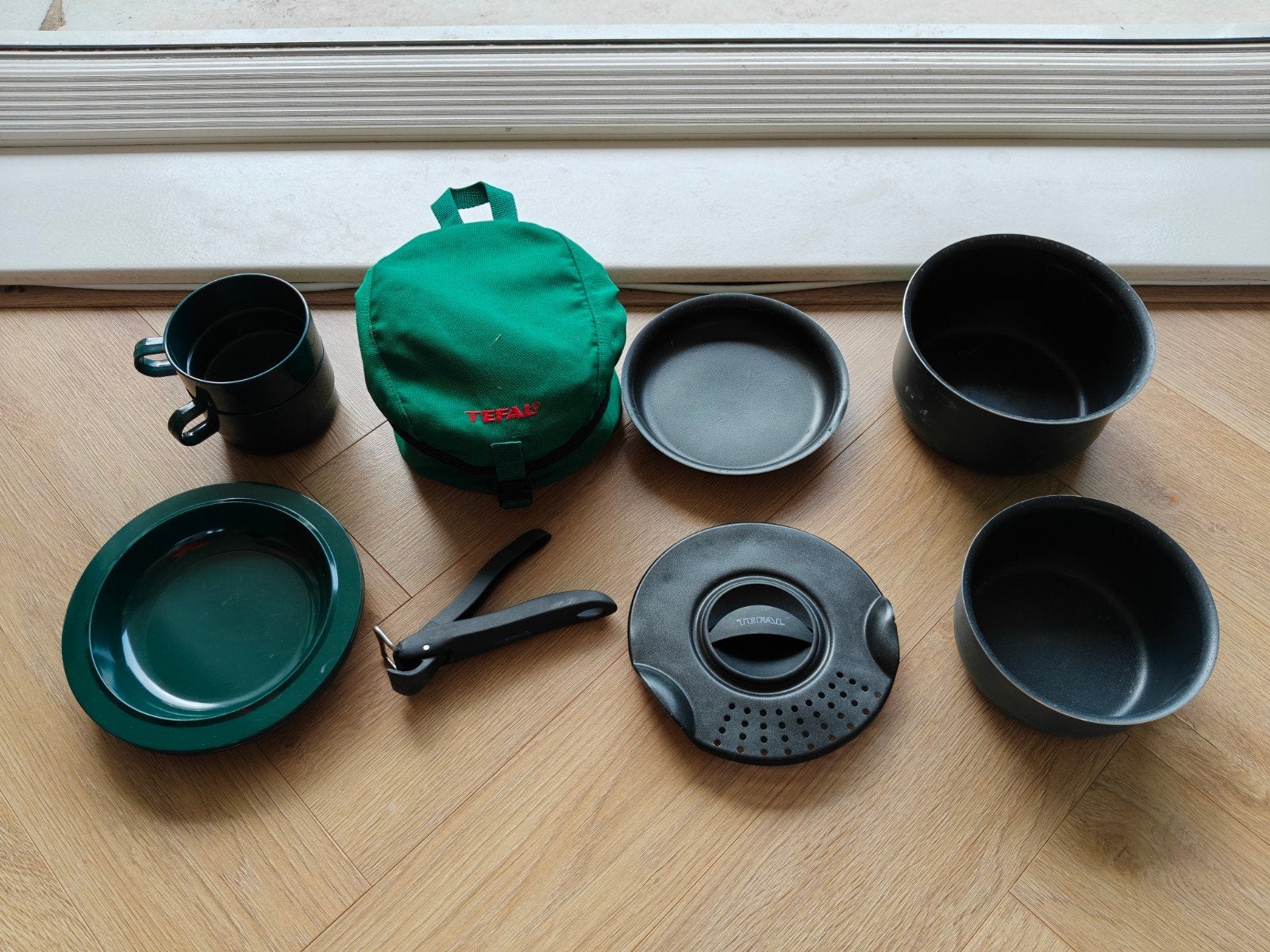 Tefal kampeer pannenset met Mepal borden en kommen, Caravans en Kamperen, Ophalen of Verzenden, Gebruikt