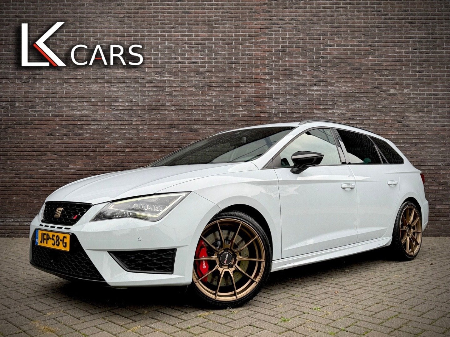 SEAT Leon ST CUPRA 280 SPORTIEF / ACC / PANO / BREMBO / 19", Auto's, Seat, 15 km/l, Gebruikt, 4 cilinders, 1984 cc