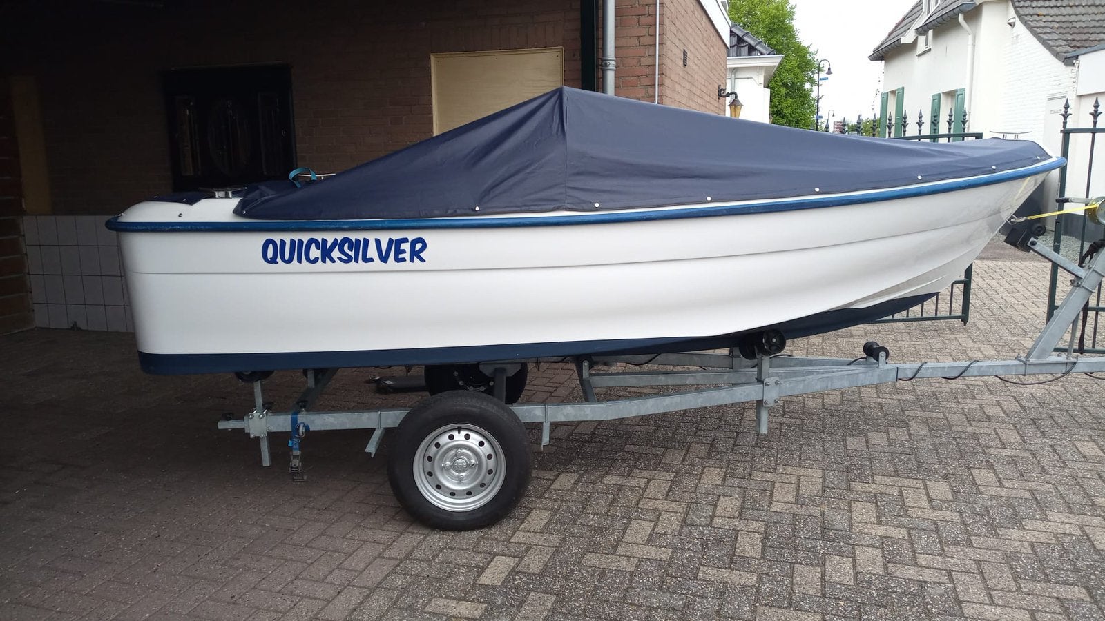 Quicksilver fish 410 met 8 pk mercury, Watersport en Boten, Vis- en Consoleboten, Ophalen, Zo goed als nieuw, Quicksilver